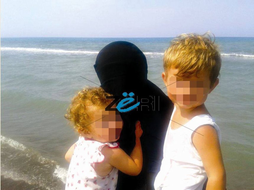 FOTO/ Gratë nga Kosova në krye të kampeve të ISIS-it