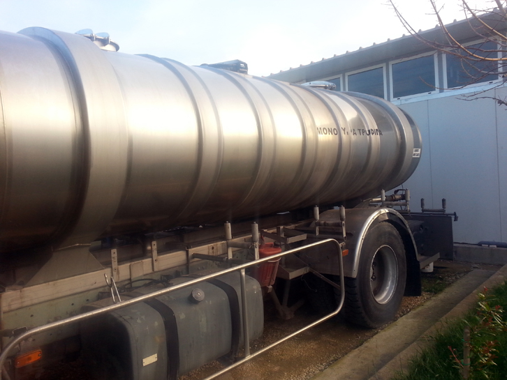 DENONCIMI/ Crown Agents: Viti 2015, miliona litër karburant kontrabandë, nga deti me anije e nga toka me autobote