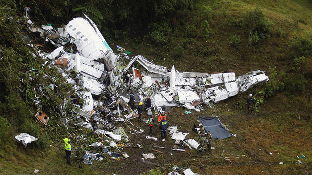 E besoni se avioni i futbollistëve u rrëzua nga një video game