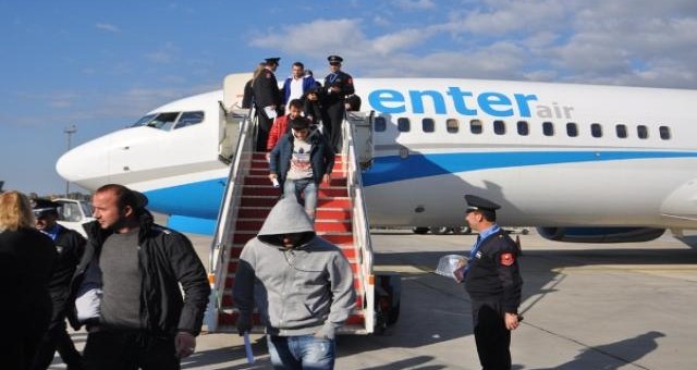 U refuzohet qëndrimi, 1 mijë shqiptarë do të kthehen nga Holanda