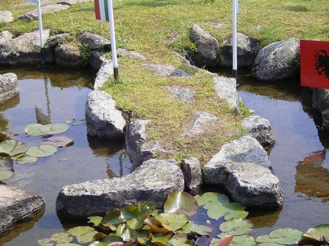 FOTO/ Artisti projekton botën në 4 mijë metra katrorë tokë, nuk mungon as Shqipëria