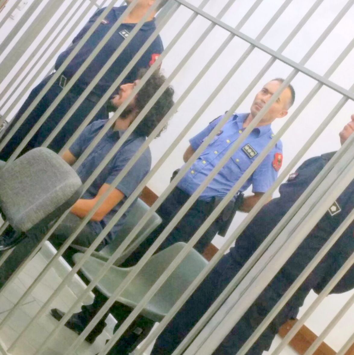 FOTO/Mbetet ne burg Ballist Morina. ja cfare tha para trupit gjykues