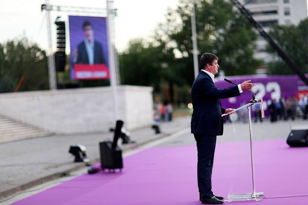 Edhe Bamir Topi në krah të Ilir Metës, kërkon ndryshime rrënjësore në qeveri