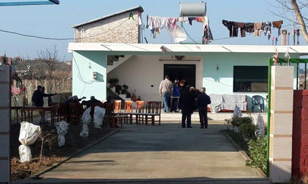 Flasin të afërmit: Ja pse Mondi Gjoka plagosi gruan dhe vrau veten