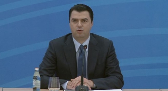 Basha: Rama po sfidon mesazhet që dha John Kerry