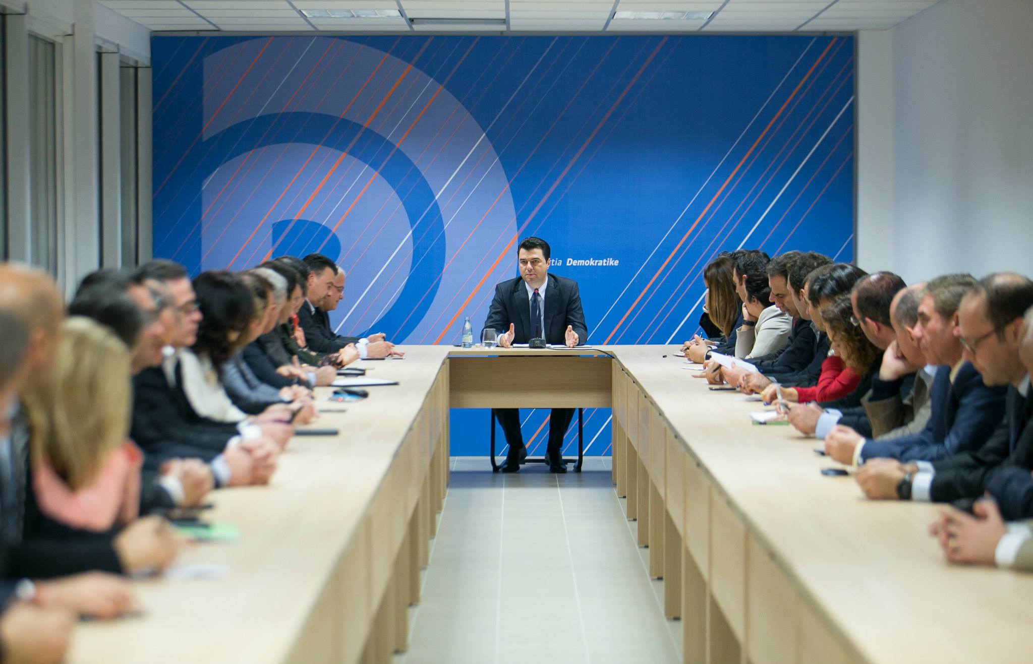 EKSKLUZIVE – PROJEKT VENDIMET/ Kryesia e PD koopton Imamin, Kosovën dhe tre kryebashkiakë, si anëtarë të rinj të saj