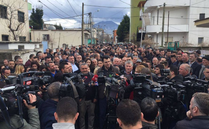 Basha nis fushatën, thirrje për protestën e 18 shkurtit