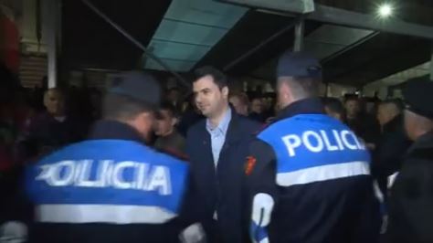 Ministri Xhafaj e pranon: Lulzim Basha është kërcënuar