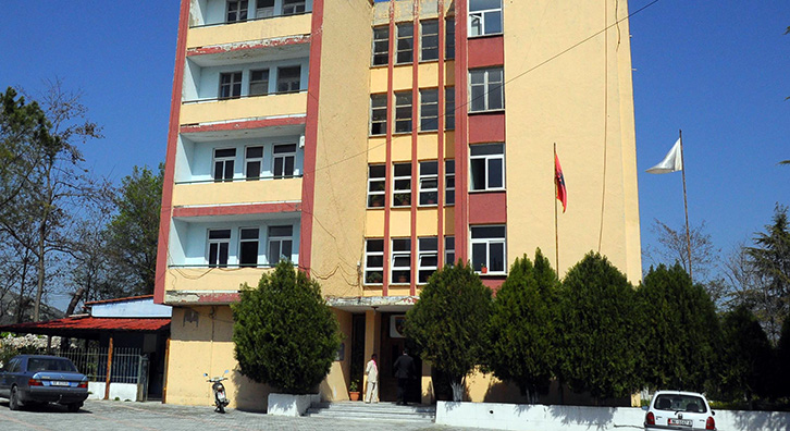 Mallakastër, KLSH kallëzon 8 zyrtarë vendorë, dëmi 100 milionë lekë me tenderat