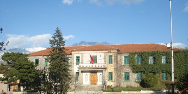 Votimet në Kolonjë, asnjë problem gjatë procesit