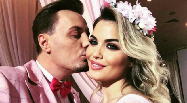 FOTO/ Ndahet nga Afrona, Blero e përjeton rënd, bën tatuazh fytyrën e saj