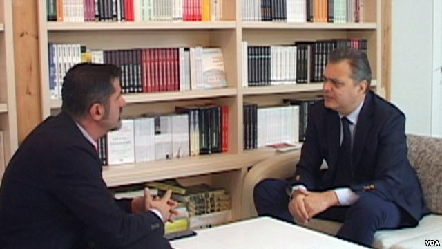 INTERVISTA/  Ben Blushi: Ja oligarkët që kanë kapur PS-në