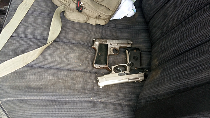 FOTO/ Berat, “Osumi” prangos dy persona sekuestron tri armë zjarri