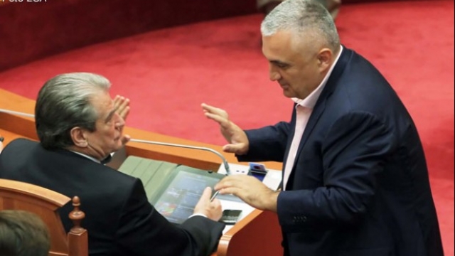 Ish-Kryeministri gozhdon Metën: Ministri i Jashtëm negocoi me CEZ për Ismailaj