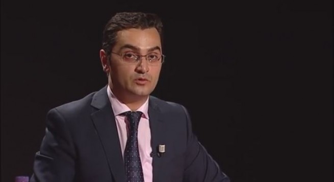 BESART KADIA/Rama, i fundit lider i tranzicionit në Shqipëri