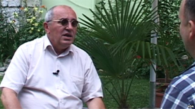 Besnik Mustafaj: Basha të zgjedhë mes partisë me lider dhe partisë institucionale