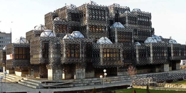 Dy qeveritë mblidhen në Prishtinë, 7 marrëveshje të reja