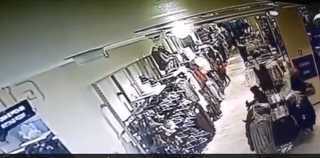 KUJDES/Bjondja hajdute ne supermarketin e Tiranes