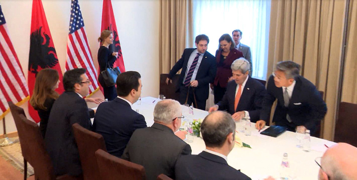 VIDEO/ Takimi i Lulzim Bashës me John Kerry