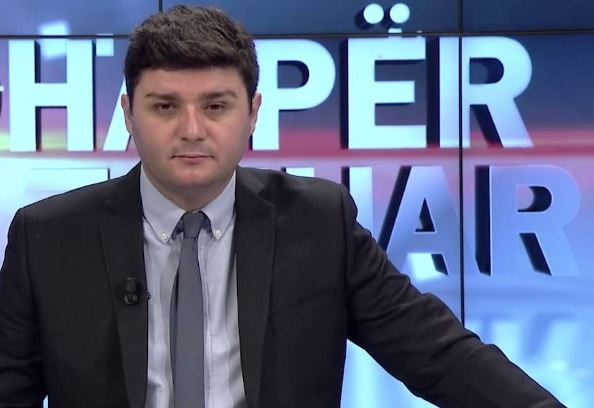 Gazetari tallet me Veliajn: Njoftojeni mashtruesin se mbrëmë ka rënë shi