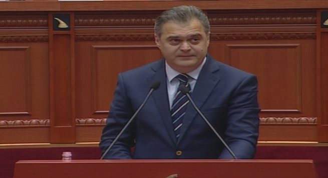 Blushi: Rama nuk u bë francez, përçmoi shqiptarët, të paktën të bëhej maqedonas