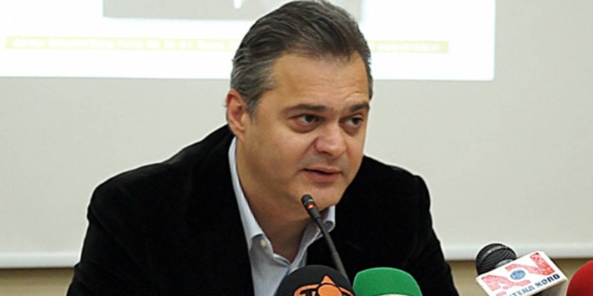 Ndërpritet transmetimi për mediat, salla vërshëllen gjatë fjalës së Blushit