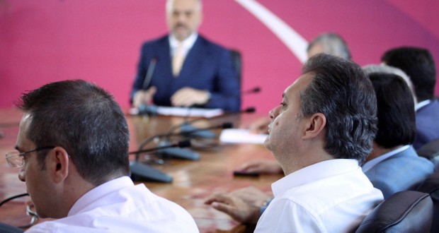 Ministri i Brendshëm, mesazh Ben Blushit