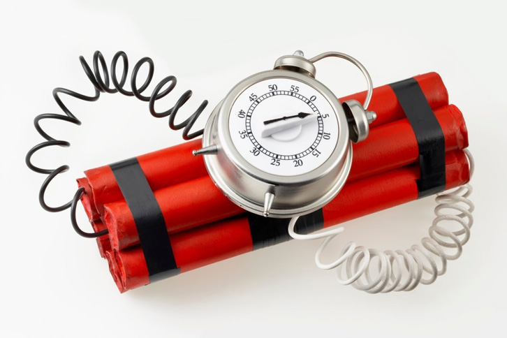 BRENDA DY JAVËSH/ Përsëri sulm me tritol banesës së oficerit të Policisë