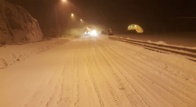 Propozimi i Dylgjerit për të shkrirë akujt në rrugë