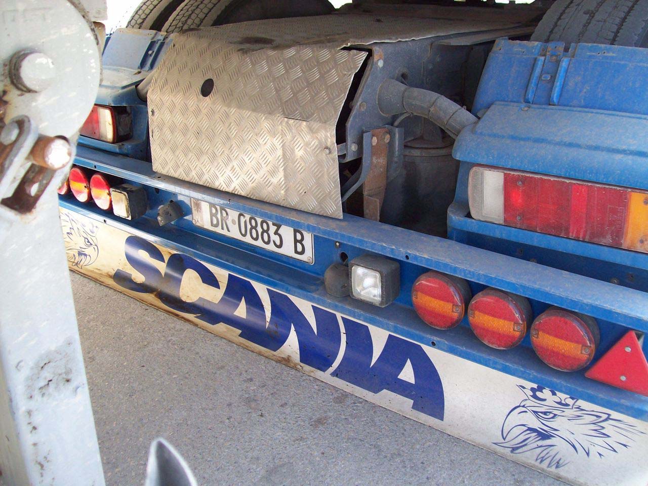 Fier, kapen 25 mijë litra naftë e ndotur kontrabandë