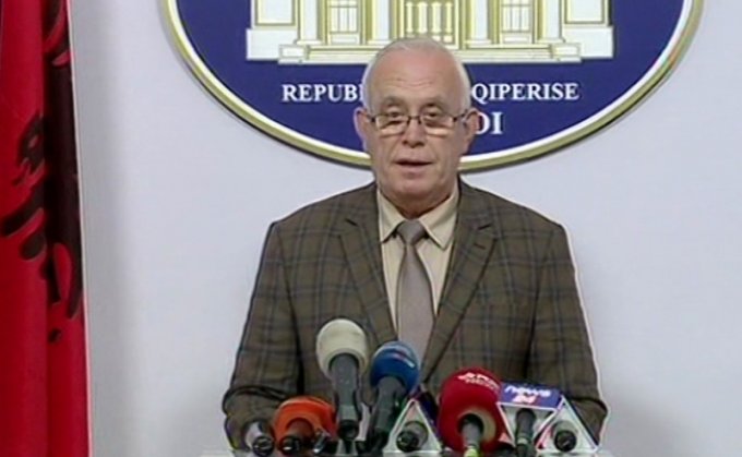 “Shfryhet” çanta e Spartak Brahos, provat e pritshme prej tij bien në nivelin e një raporti mjekësor