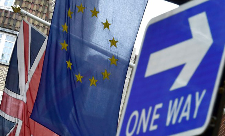 BREXIT/ Mbi një milion britanikë kërkojnë referendum të ri për qëndrimin në BE