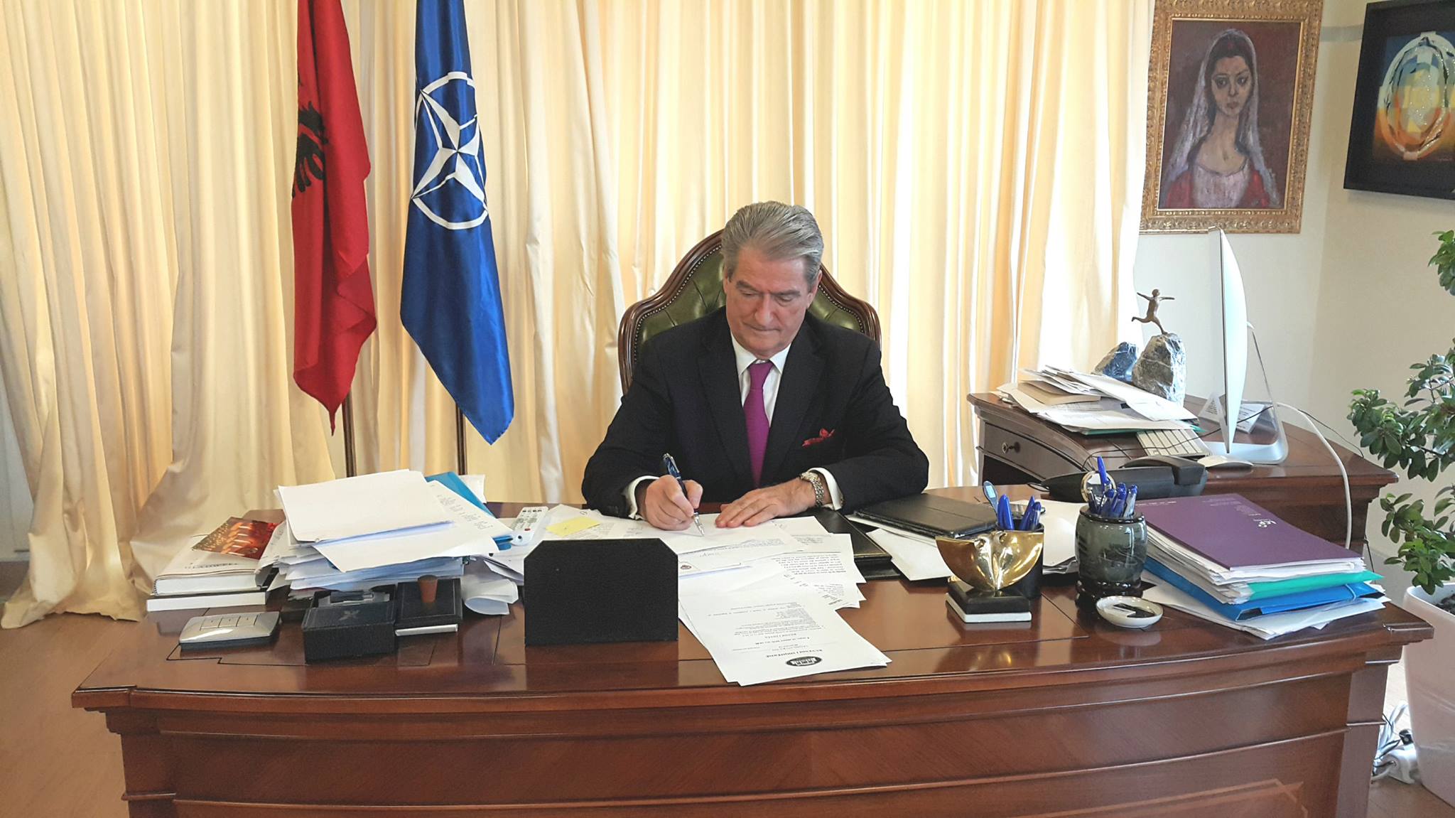 Berisha: Veliajn e ka nxjerë Rama nga hundët, nesër takimi i tij i tretë dëshpërues me Majkon