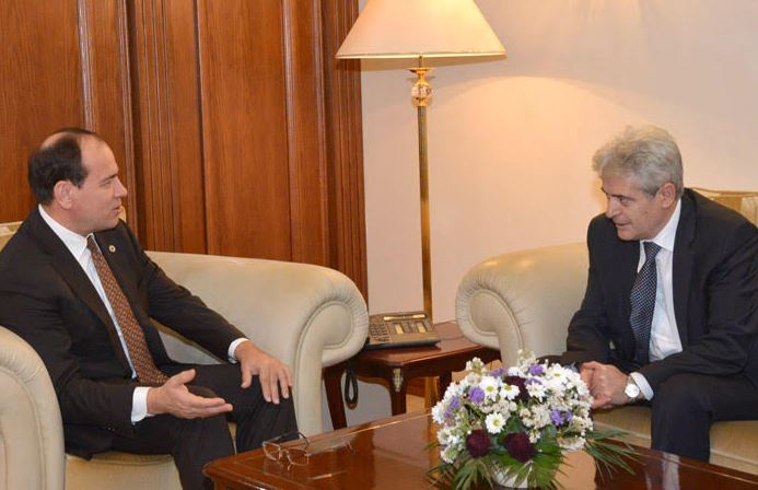 Presidenti Nishani priti Kryetarin e BDI-së në Maqedoni, Ali Ahmeti
