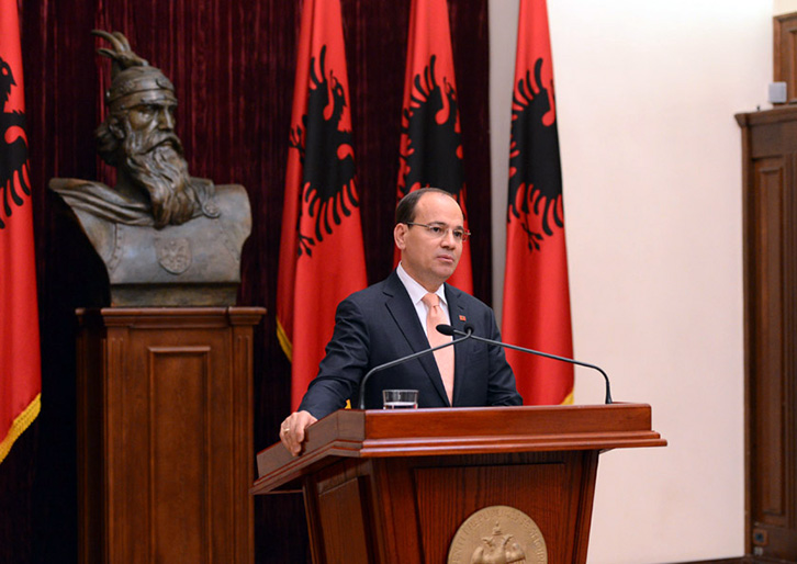 Presidenti takim me botues, shkrimtarë dhe përkthyes: Jeni kolona më e rëndësishme kulturore që frymëzon mbarë shoqërinë tonë me vlera!