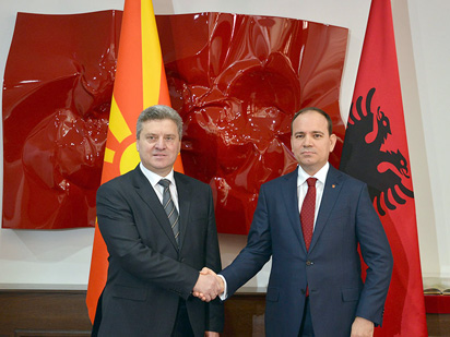 Presidenti Nishani: Drejtësia të zbardhë akuzat ndaj dy deputetëve, partitë politike të angazhohen për dekriminalizimin