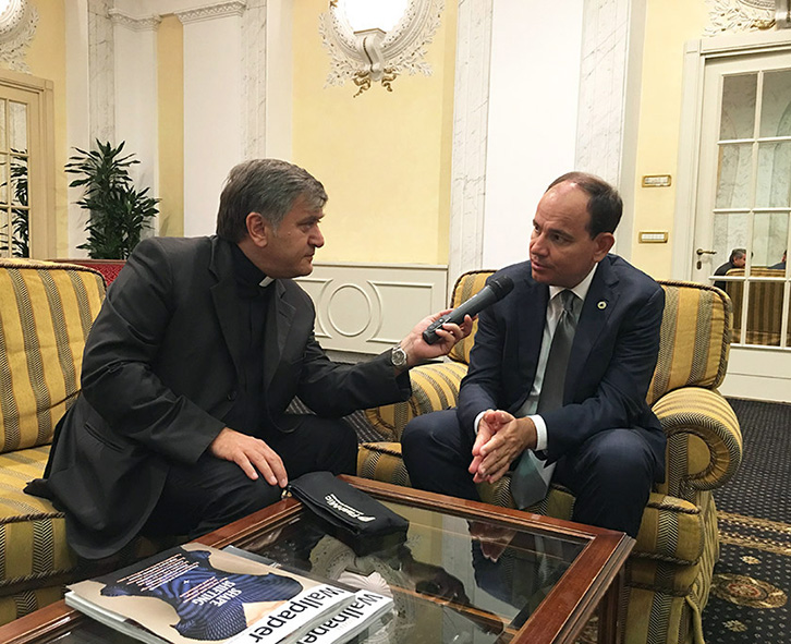 Nishani: Nënë Tereza, dhuratë që kombi shqiptar i bën mbarë njerëzimit