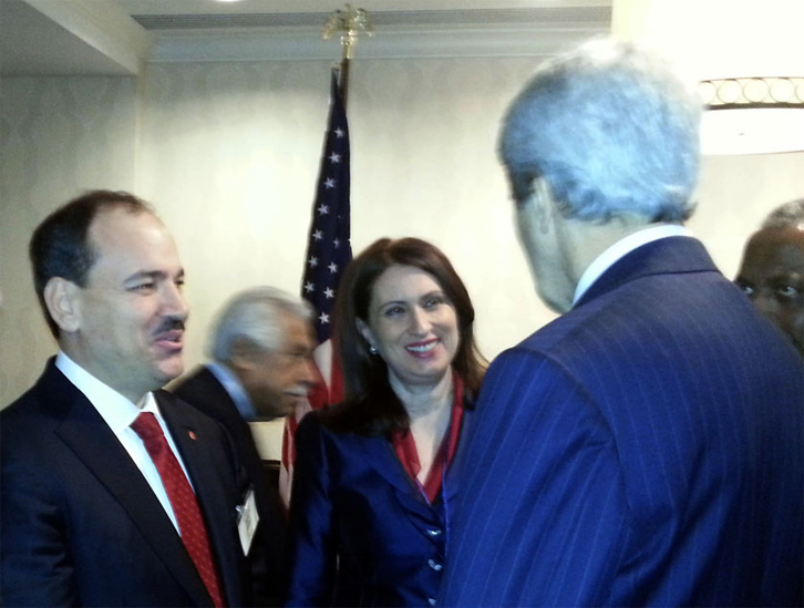 Kush e fshehu axhendën?! Sekretari Kerry te dielën në Tiranë, takim edhe me Presidentin Nishani