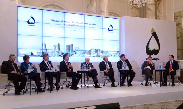 FOTO/ Presidenti Nishani përshëndet Forumin e 4-t Global të Bakusë