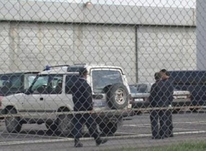 Ishte dënuar për prostitucion, burgu e shpërblen me leje, por 35 vjeçari arratiset