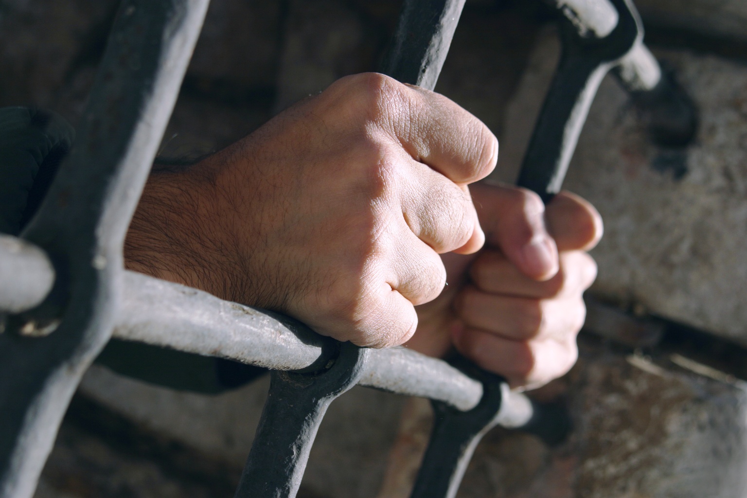 Angli, dënohet me 18 vjet burg shqiptari që trafikonte drogë