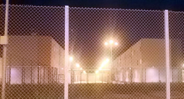 I dënuari me burg show mediatik, pretendon se do ta vrisnin në burg por denoncim nuk bën