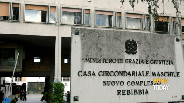 Romë, var veten në qeli shqiptari, pak pasi kishte takuar familjarët