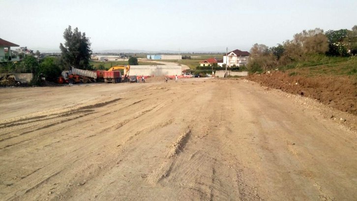 Firma braktis kantieret, punimet për By-Passin e Fierit dhe të Vlorës shtyhen pa afat