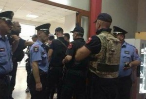 Basha: Calet nuk janë miqtë e Edi Ramës, mbeten në burg