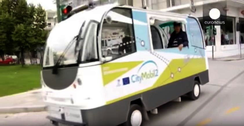 VIDEO/ Greqi, nis epoka e transportit me autobusë pa shofer