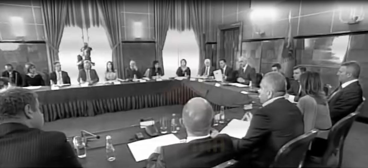 VIDEO HUMOR/ “Revista Televizive” e viteve ’80, “pasqyron” përplasjen e Edi Ramës me kreun e DHAT