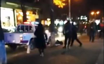 VIDEO/ Policia bashkiake luftë informalitetit, përleshet me cigareshitësin ambulant
