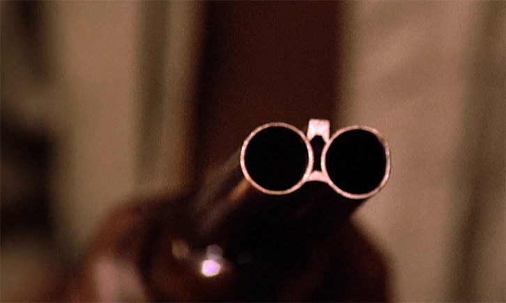 Berat, prishen për çmimin në pazar, nxjerrin armët