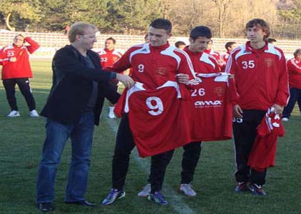“Nuk kthehem në Shqipëri, mesazhi im për korçarët”